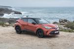 Toyota C-HR Hybrid 2019 года (WW)